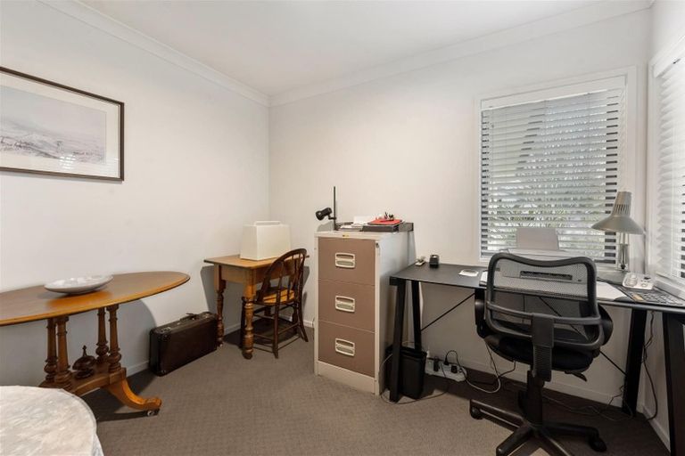 Photo of property in 21 Hayward Rise, Owhata, Rotorua, 3010