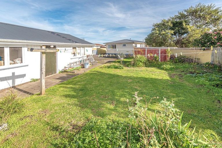 Photo of property in 4 Tawhero Street, Gonville, Whanganui, 4501