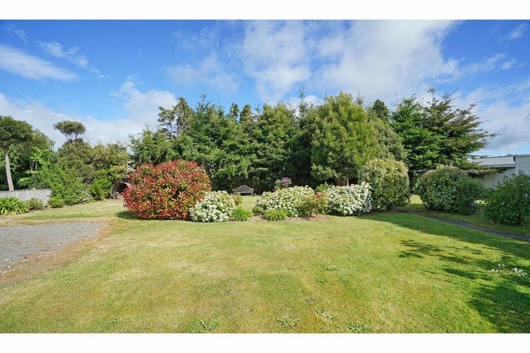 Photo of property in 33 Clifden Highway, Tuatapere, 9620