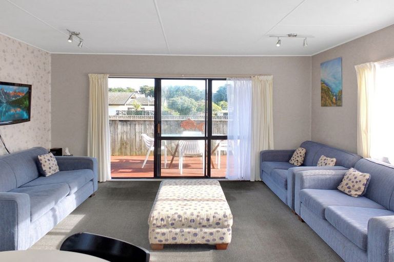 Photo of property in 16 Cousins Avenue East, Foxton Beach, Foxton, 4815