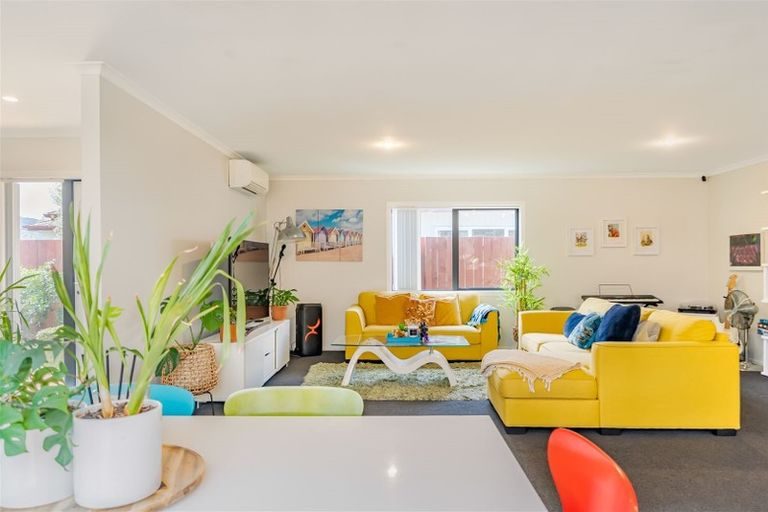 Photo of property in 85 Farmer Crescent, Taita, Lower Hutt, 5011