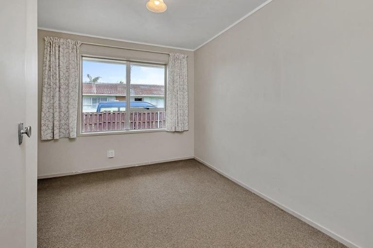 Photo of property in 14 Rakatau Place, Ruakaka, 0116