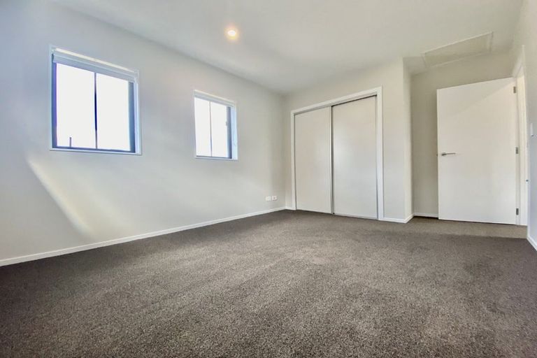 Photo of property in 5/15 Sunhill Road, Sunnyvale, Auckland, 0612