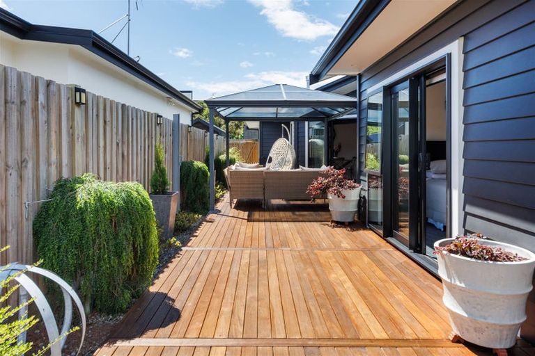 Photo of property in 36 Freedom Drive, Kelvin Grove, Palmerston North, 4414
