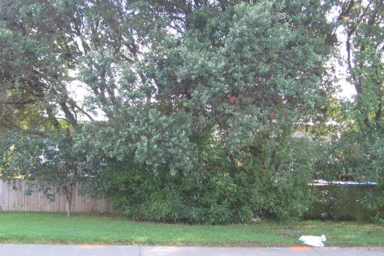 Photo of property in 18a Totara Road, Te Atatu Peninsula, Auckland, 0610