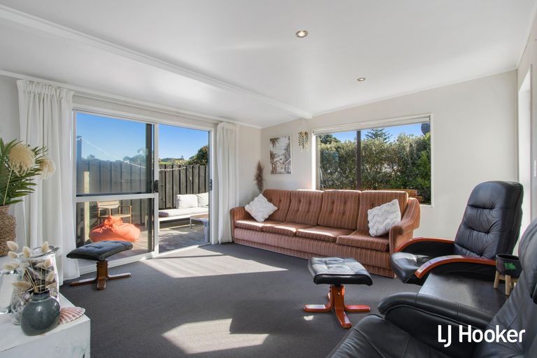 Photo of property in 98a Dillon Street, Waihi Beach, 3611