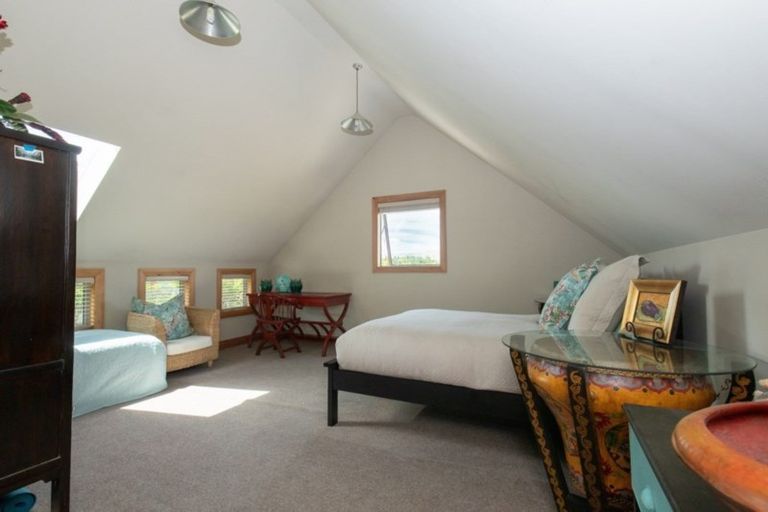 Photo of property in 1 Peak View Ridge, Wanaka, 9305