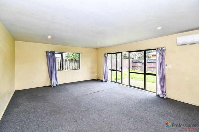 Photo of property in 15 Alderson Lane, Favona, Auckland, 2024