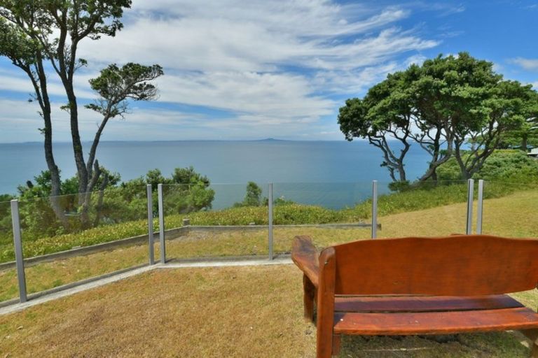 Photo of property in 55 Tiri Road, Manly, Whangaparaoa, 0930