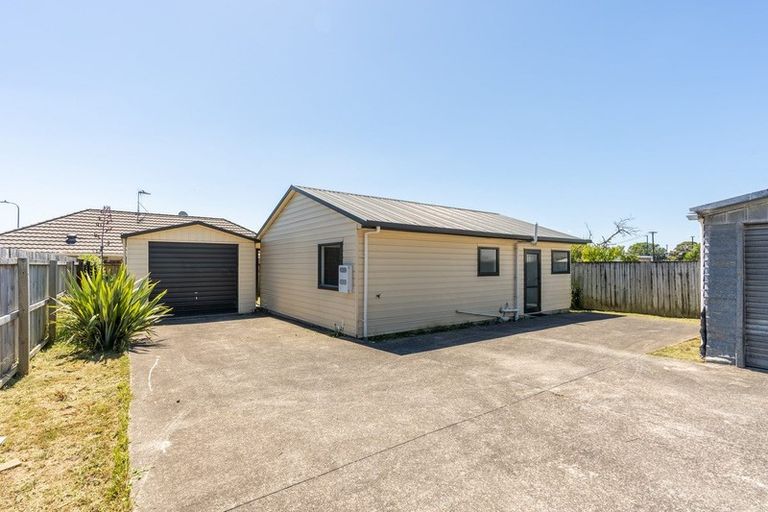 Photo of property in 383 Massey Road, Mangere East, Auckland, 2024