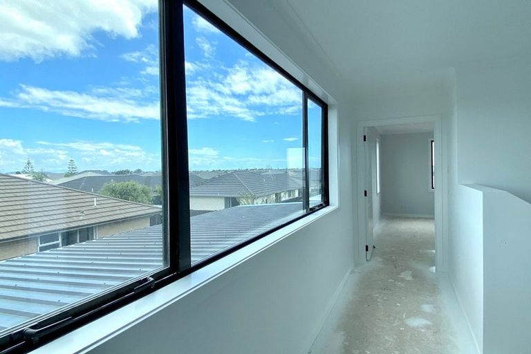 Photo of property in 9 Carronade Street, Papamoa Beach, Papamoa, 3118