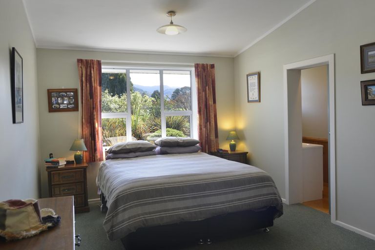 Photo of property in 6 Arcus Road, Dalefield, Carterton, 5791