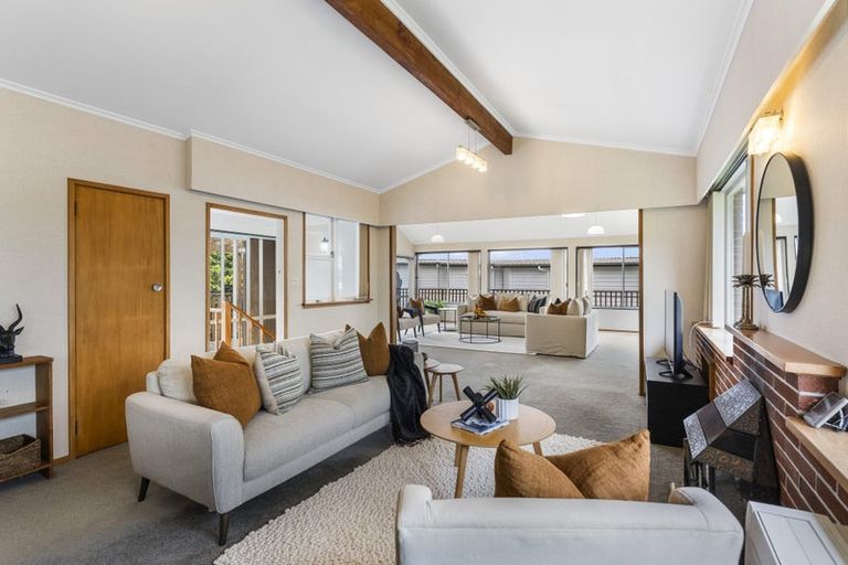 Photo of property in 29 Braemar Road, Castor Bay, Auckland, 0620