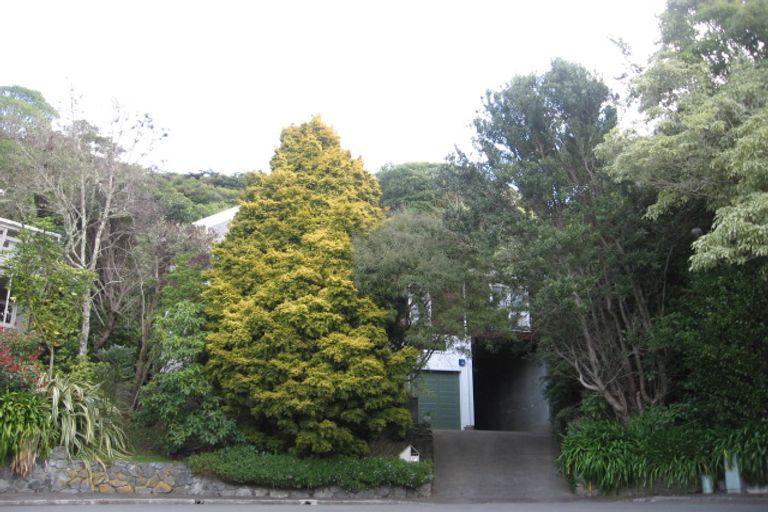 Photo of property in 10 Ridd Crescent, Karori, Wellington, 6012