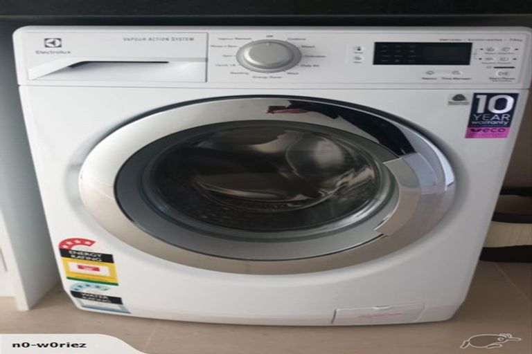 Photo of property in 52 Blacks Road, Greenhithe, Auckland, 0632