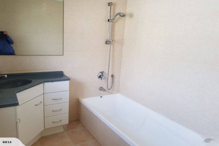 Photo of property in 37 Graeme Avenue, Mangere East, Auckland, 2024