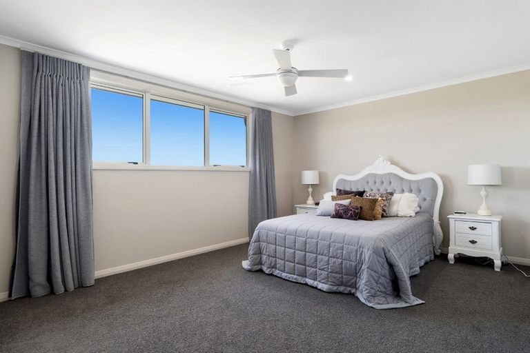 Photo of property in 83 Penetaka Heights, Pyes Pa, Tauranga, 3112