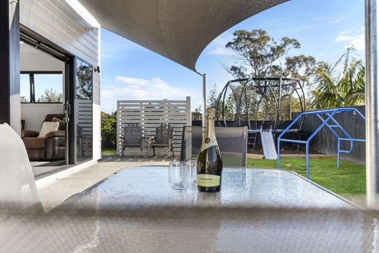 Photo of property in 23 Dreaver Drive, Waitara, 4320