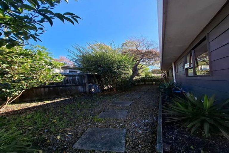 Photo of property in 2/38 Parkers Road, Tahunanui, Nelson, 7011