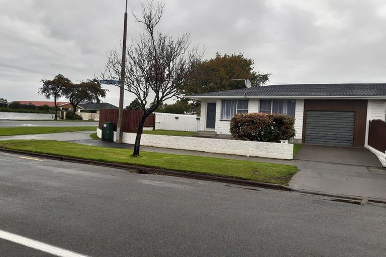 Photo of property in 162 Warren Crescent, Hillmorton, Christchurch, 8025