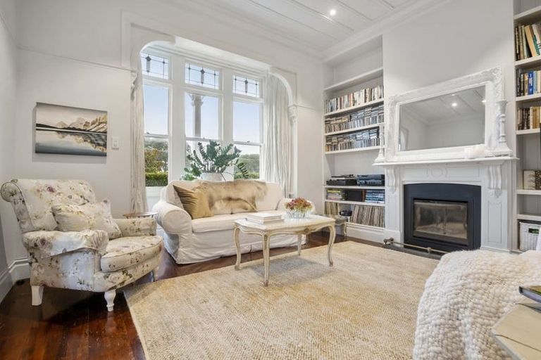 Photo of property in 63 Tainui Road, Devonport, Auckland, 0624