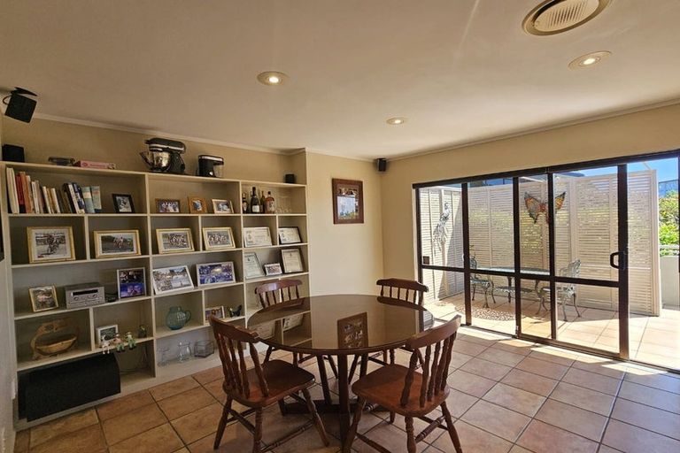 Photo of property in 20 Ormond Road, Hospital Hill, Napier, 4110