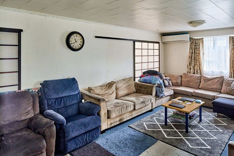 Photo of property in 29 Sombrero View, Ascot Park, Porirua, 5024