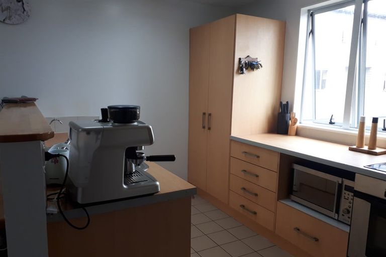 Photo of property in 433b West Coast Road, Glen Eden, Auckland, 0602