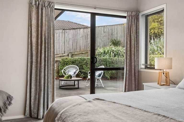 Photo of property in 41 Ina Ville Drive, Pukekohe, 2120