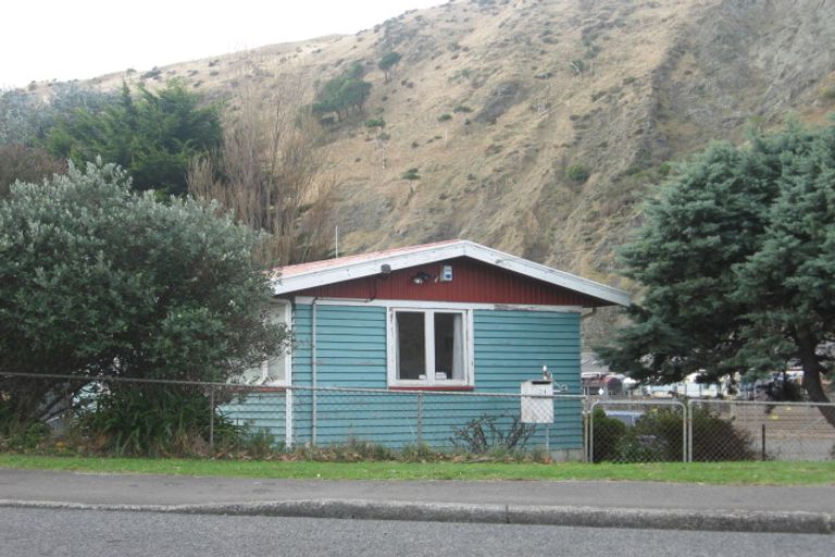 Photo of property in 24 Tilley Road, Paekakariki, 5034