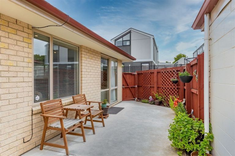 Photo of property in 2/19 Orontes Street, Shirley, Christchurch, 8013