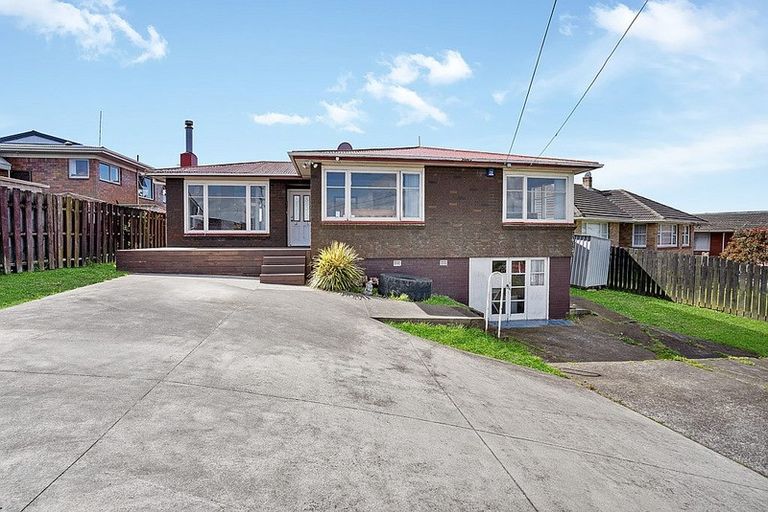 Photo of property in 18 Prangley Avenue, Mangere, Auckland, 2022
