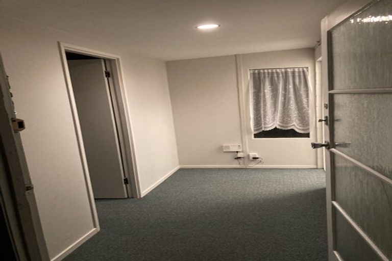 Photo of property in 1/35 Belmont Terrace, Milford, Auckland, 0620