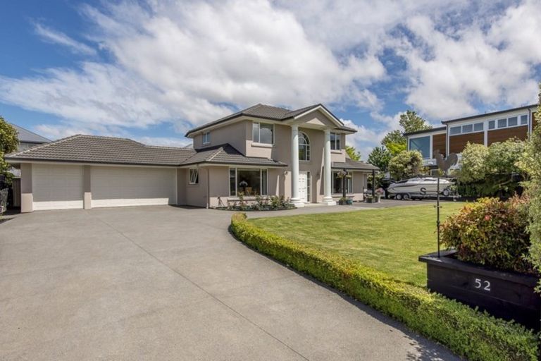 Photo of property in 52 Chateau Drive, Burnside, Christchurch, 8053