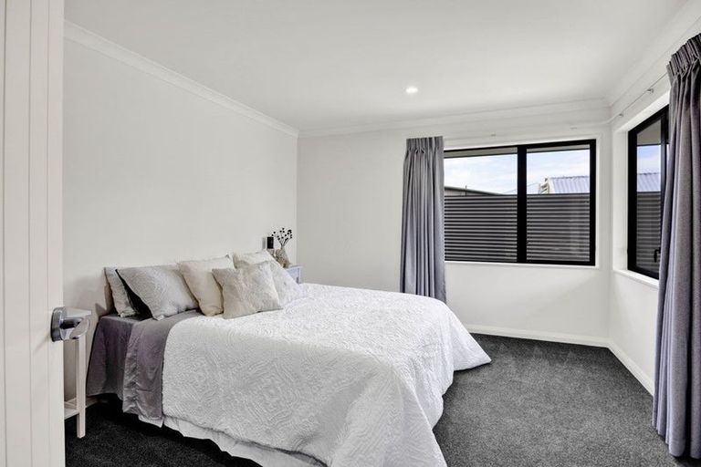 Photo of property in 1 Douglas Street, Hawera, 4610