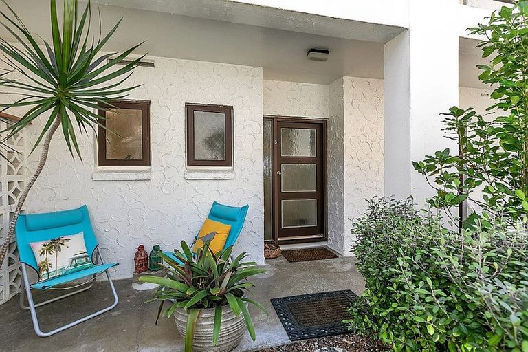 Photo of property in 3/34 Waiwera Place, Waiwera, Orewa, 0994