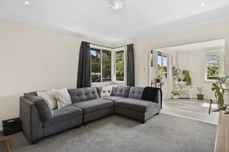 Photo of property in 1 Centennial Avenue, Helensburgh, Dunedin, 9010