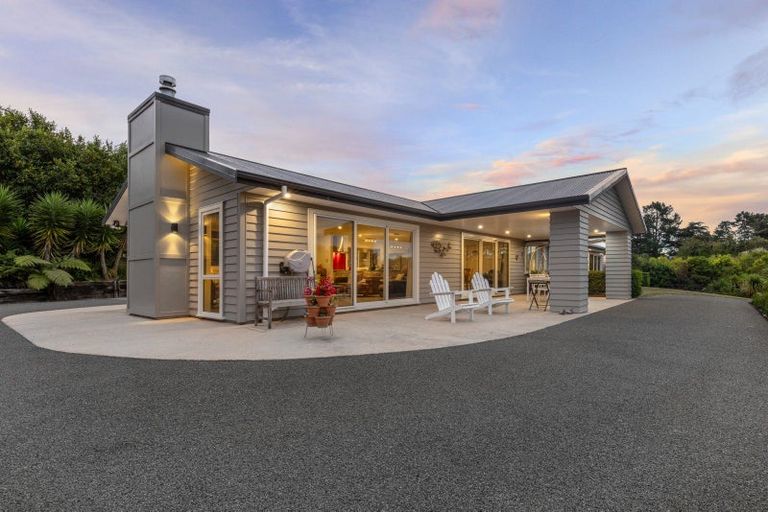 Photo of property in 14 Twin Peaks Grove, Koputaroa, Levin, 5575