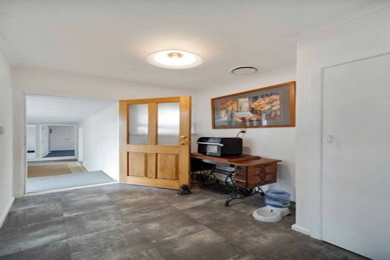 Photo of property in 57 Cargill Street, Papakura, 2110