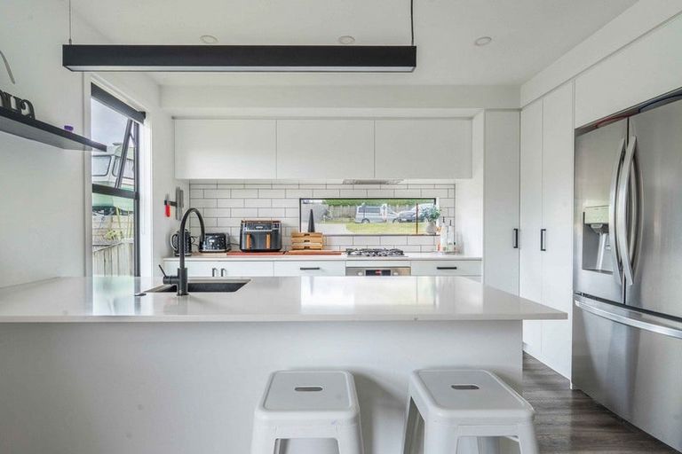 Photo of property in 19 Bob Carter Place, Welcome Bay, Tauranga, 3175