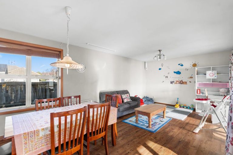 Photo of property in 424 Memorial Avenue, Burnside, Christchurch, 8053