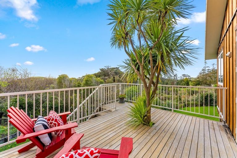 Photo of property in 87 M Greenwood Road, Leigh, 0972