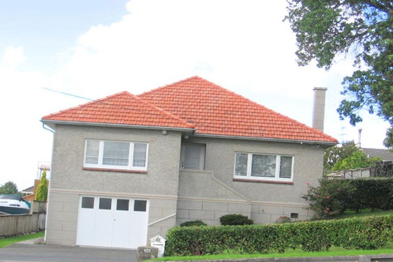 Photo of property in 1/36 Pleasant Road, Glen Eden, Auckland, 0602