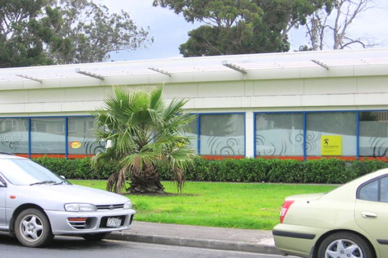 Photo of property in 3d/12 Selwyn Road, Cockle Bay, Auckland, 2014