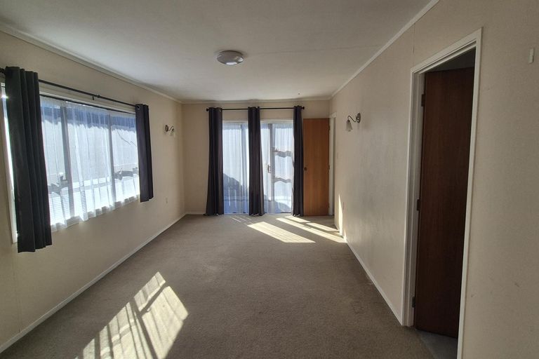 Photo of property in 46 Larne Avenue, Pakuranga Heights, Auckland, 2010