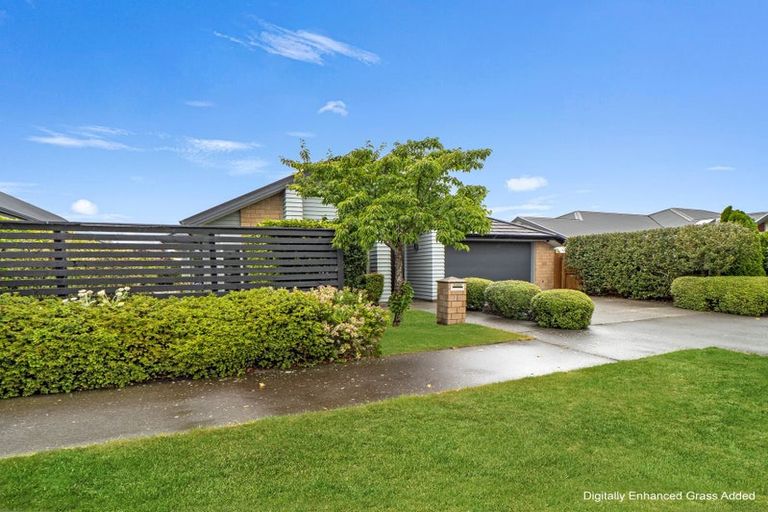 Photo of property in 20 Taiore Crescent, Marshland, Christchurch, 8083