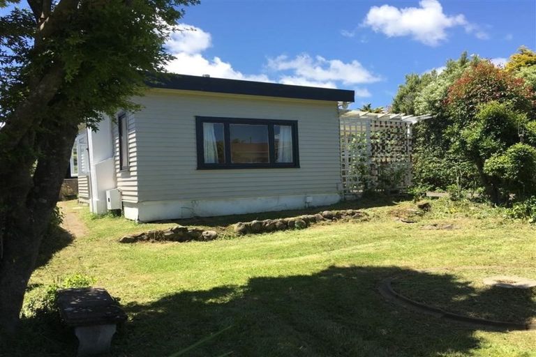 Photo of property in 19 Margaret Road, Raumati Beach, Paraparaumu, 5032