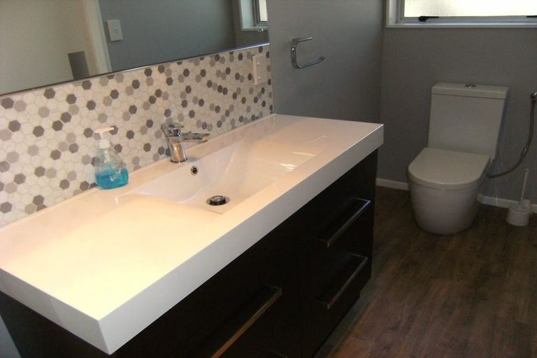 Photo of property in 2/417 Bower Avenue, Parklands, Christchurch, 8083