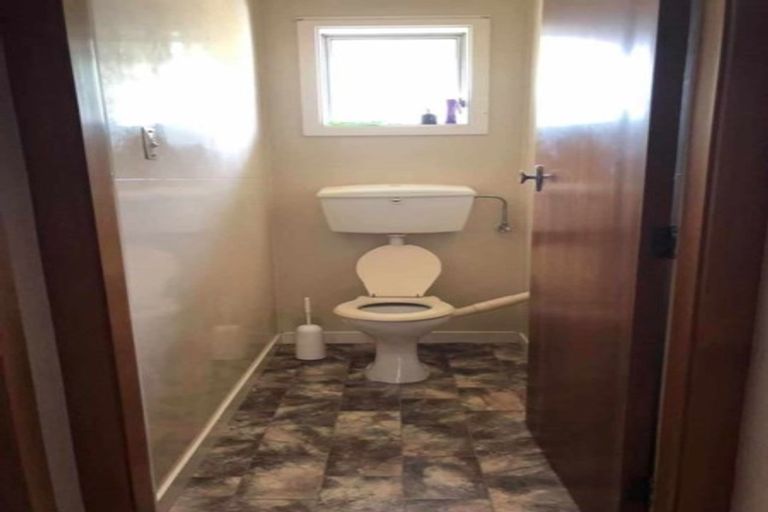 Photo of property in 2/5 Archdall Place, Avonhead, Christchurch, 8042