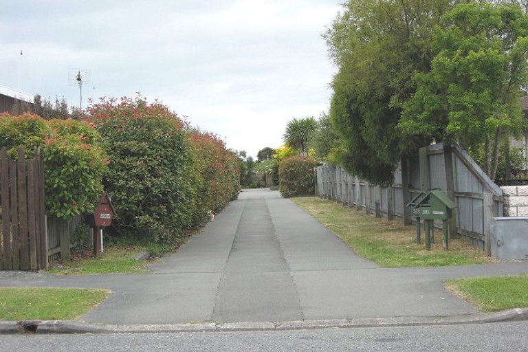 Photo of property in 20b Ingrid Street, Parklands, Christchurch, 8083